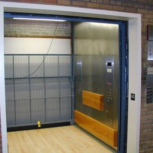 विश्वसनीय प्रदर्शन हैवी लिफ्टिंग फ्रेट लिफ्ट